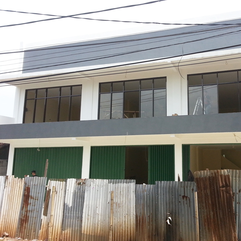 Pemasangan Kusen Aluminium
